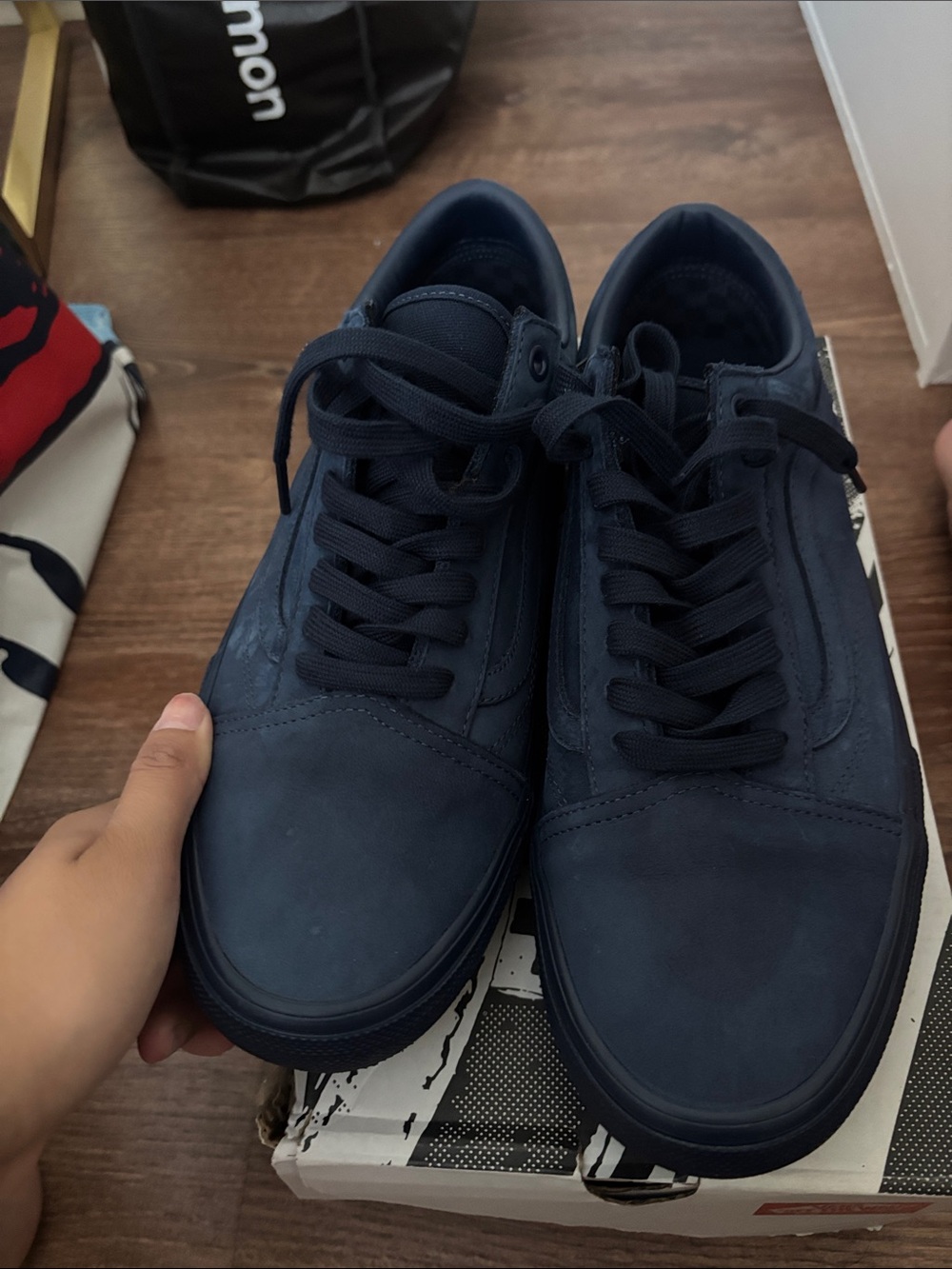 Vans Men’s Navy Low-Top Lace-Up Sneakers - Picture 2 of 3